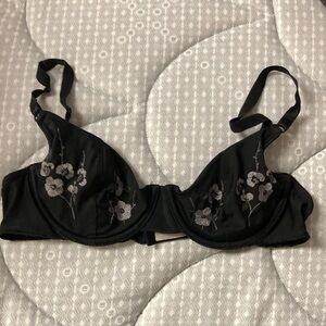 Victoria's Secret Black Floral Underwire Bra 36B